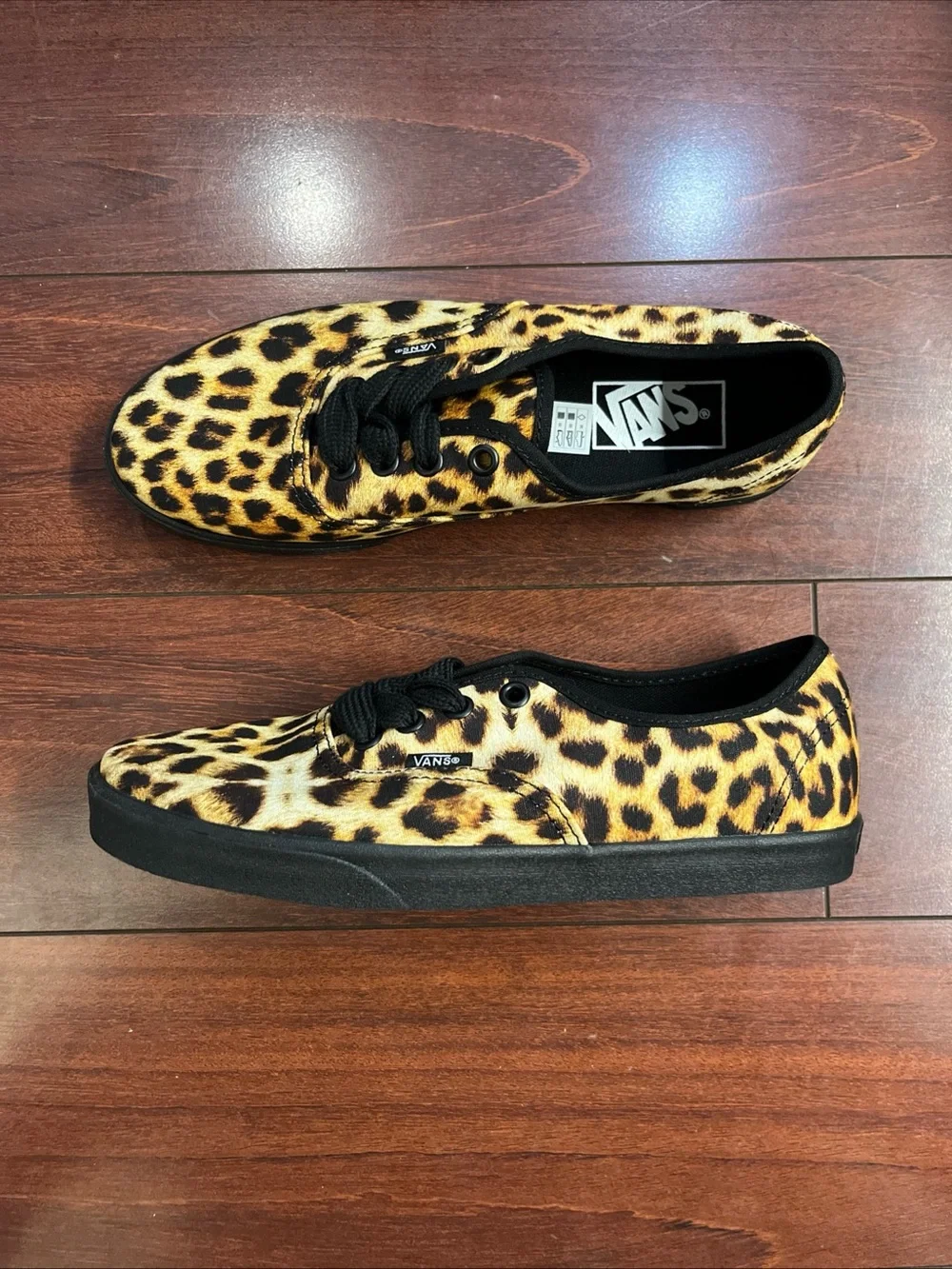 Womens 7.5 Vans Authentic Lowpro Leopard Print Low Top Shoe Sneaker New HALF BOX